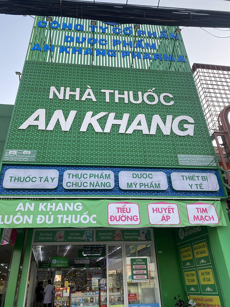 Nhà thuốc An Khang tại 142 Lê Văn Việt, Tổ 12, Khu phố 2, P. Hiệp Phú, TP. Thủ Đức (Ngay Bách hóa XANH cách cổng Đình Phong Phú 70m)
